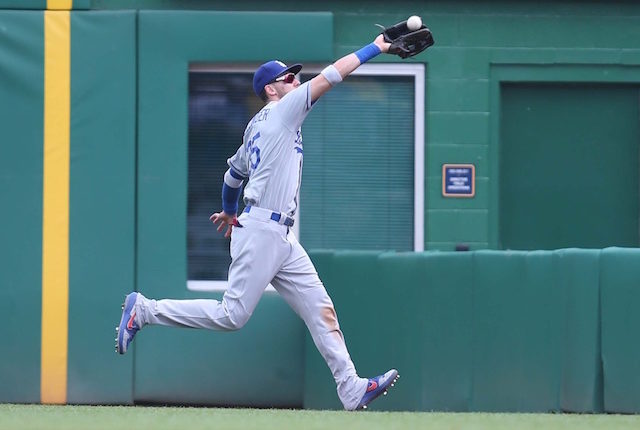 Yasiel Puig and Dodgers recognized for defensive excellence in