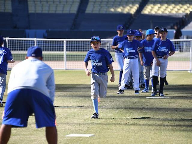 Jeter Downs, Josiah Gray, DJ Peters & Diego Cartaya Among Prospects  Providing Instruction At Winter Dodgers Youth Camp Series