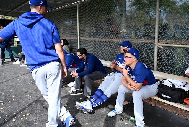 HRs from Kiké Hernandez, Cody Bellinger send Dodgers to World