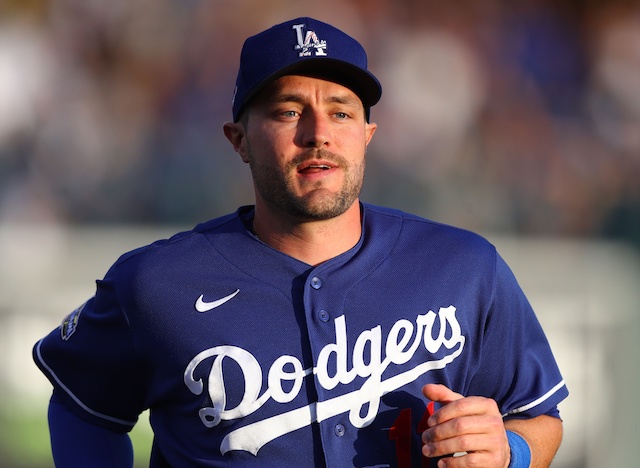 A.J. Pollock brings his baby home from hospital, back in Dodgers