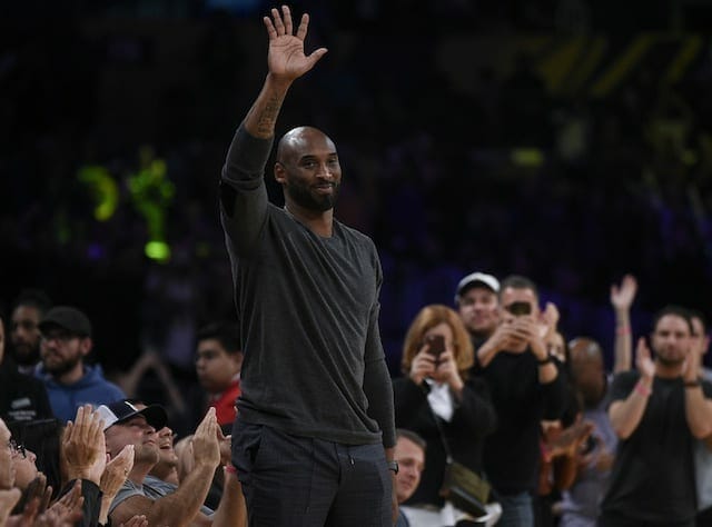 Los Angeles Lakers' Kobe Bryant, wearing a Philadelphia Eagles