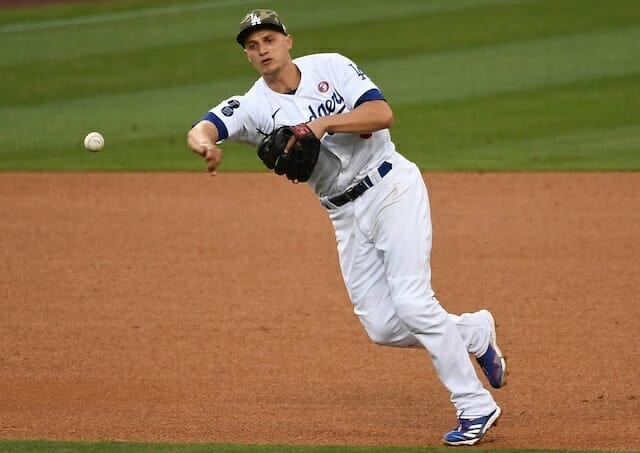 Dodgers infielder Corey Seager out with fractured hand