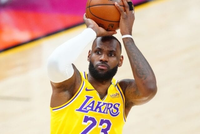 Lakers' LeBron James changing back to No. 6 after Space Jam: Sources - The  Athletic