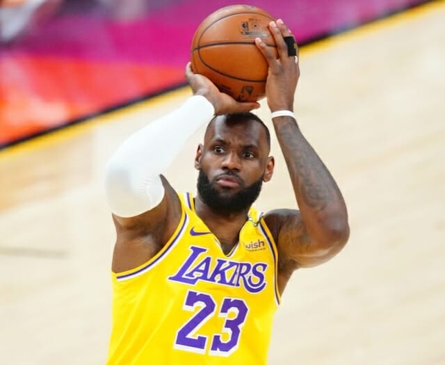 L.A. Lakers' LeBron James switching jersey number back to No. 23, Sports