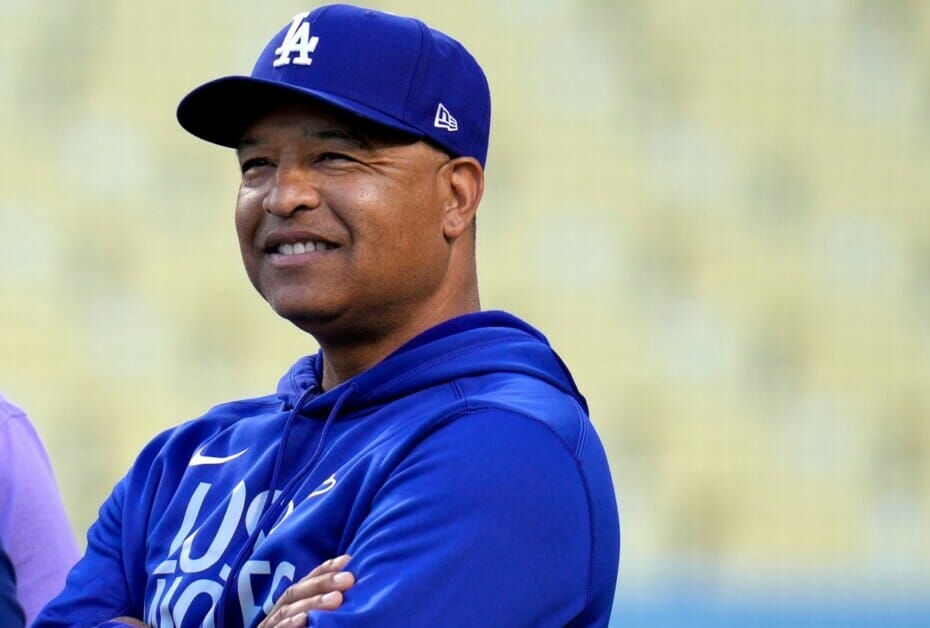 Dave Roberts 'expecting' to work on Dodgers contract extension
