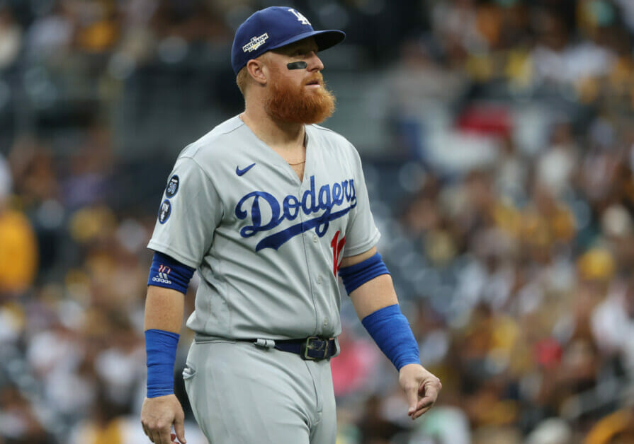 Dodgers' Justin Turner wins MLB's Roberto Clemente Award - Los Angeles Times