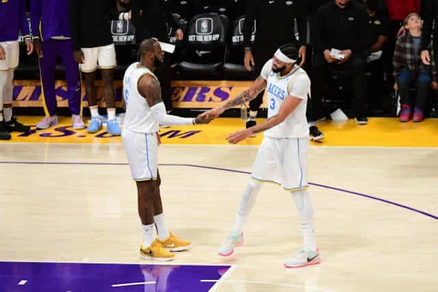 Kareem Abdul-Jabbar: Lakers' Anthony Davis Is 'Player That I